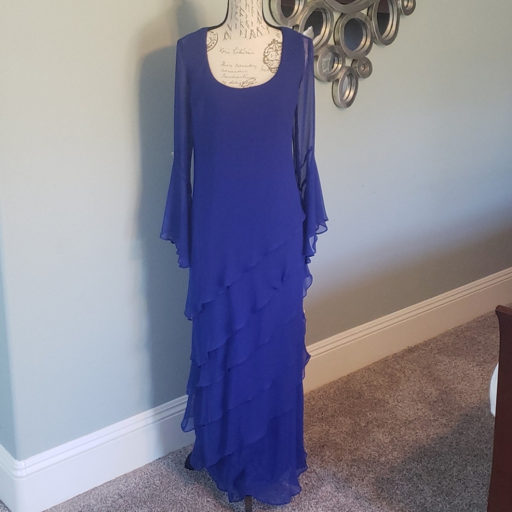 Cattiva chiffon maxi dress blue petite